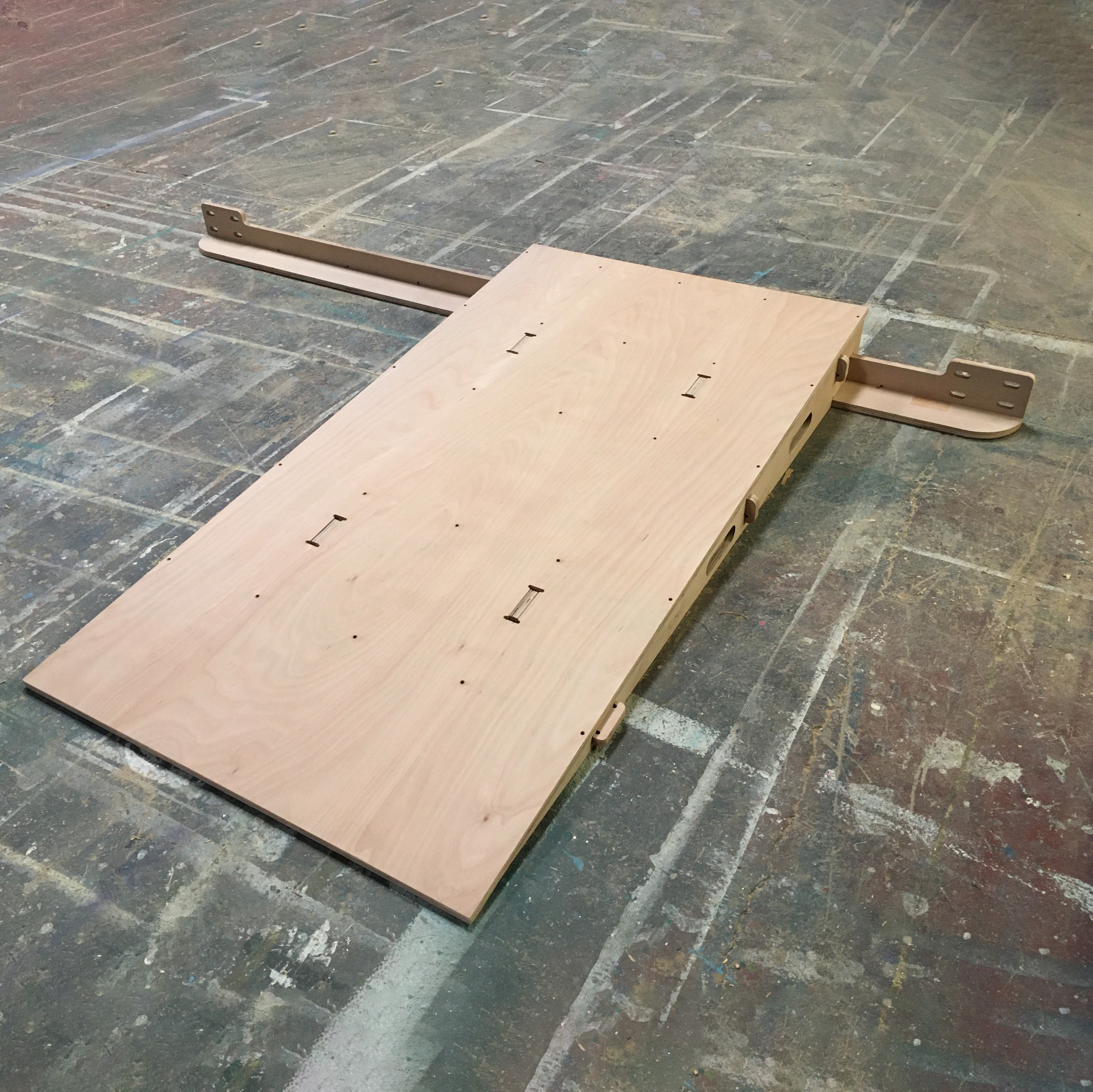 Shipping Container Pallet Ramp Single Width Shipping Container Ramp | Domino Clamps